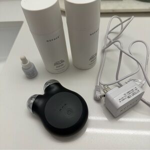 Nuface Mini Black + Gel